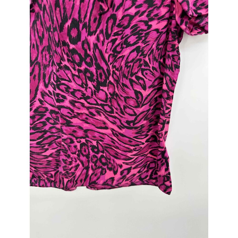 Juicy Couture Pink Animal Print Short Sleeve Silk Blouse Women Size 2 - Picture 3 of 8